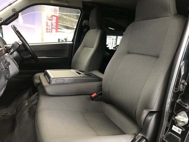 HIACE van 4WD