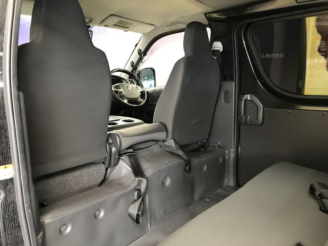 HIACE van 4WD