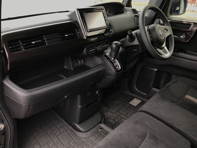 N BOX CUSTOM 4WD