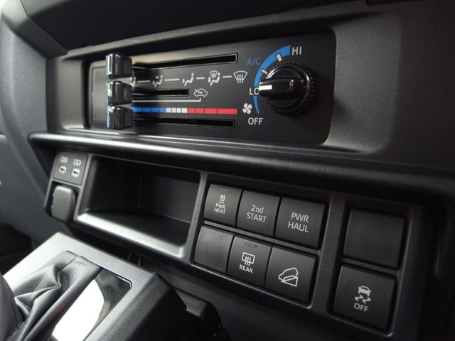 LANDCRUISER 70