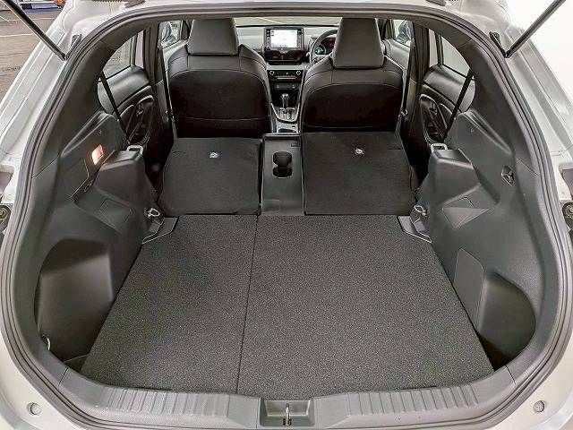 YARIS CROSS HYBRID