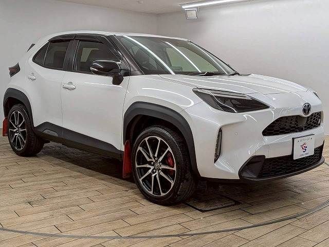 YARIS CROSS HYBRID