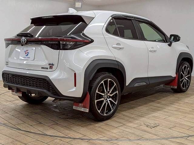 YARIS CROSS HYBRID