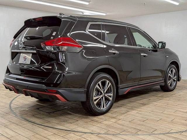 X-TRAIL 2WD