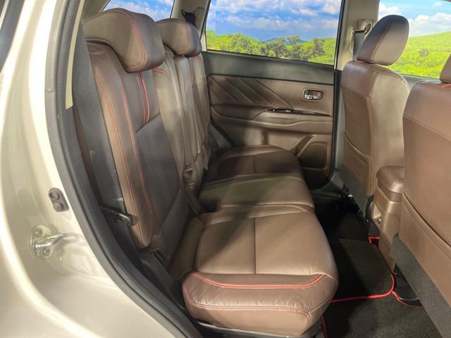 OUTLANDER PHEV
