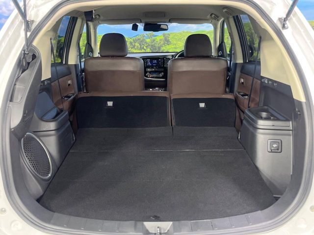 OUTLANDER PHEV