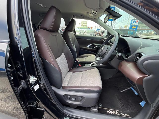 YARIS CROSS HYBRID