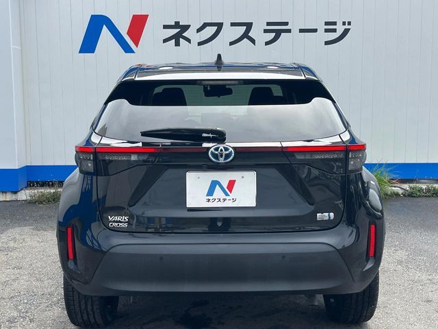 YARIS CROSS HYBRID