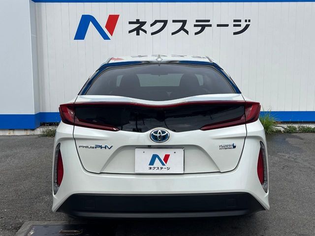 PRIUS PHV