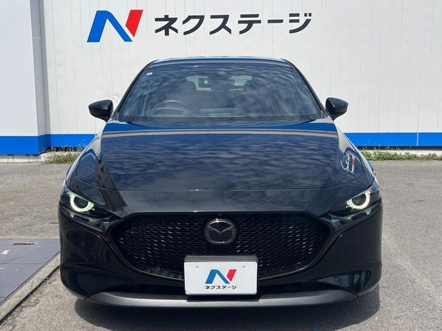 MAZDA3 FASTBACK
