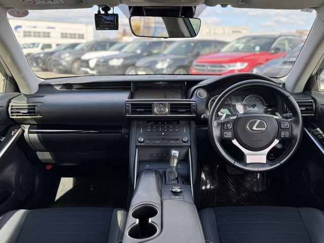 LEXUS IS350