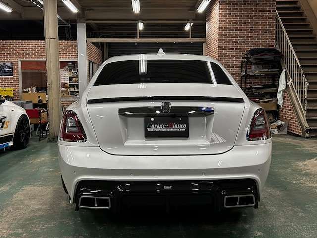 ROLLS-ROYCE