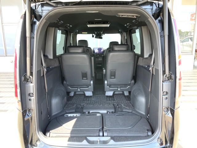 STEPWAGON e:HEV SPADA