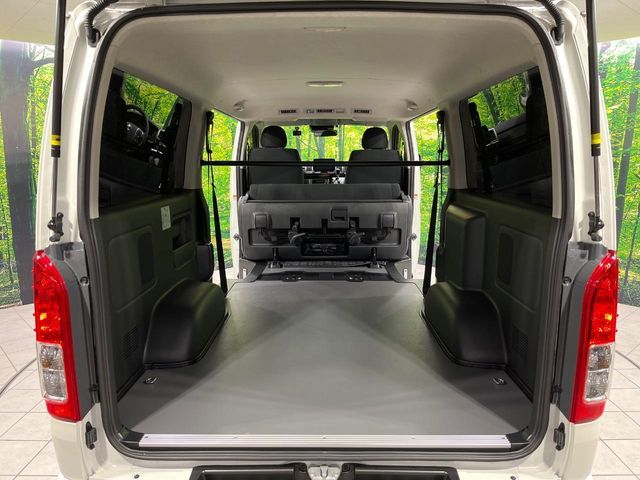 HIACE van 4WD
