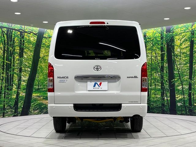 HIACE van 4WD