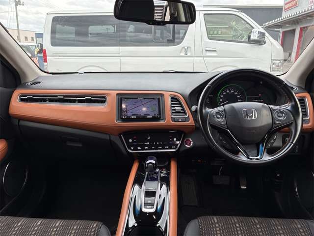 VEZEL HYBRID 4WD