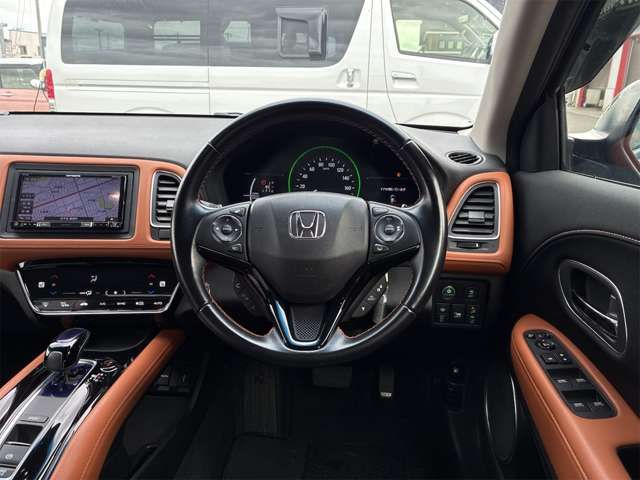 VEZEL HYBRID 4WD
