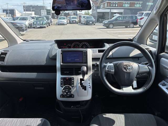 VOXY 4WD