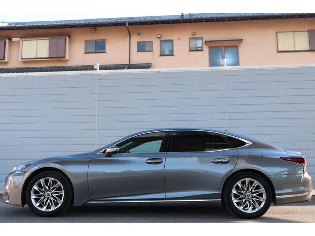 LEXUS LS500