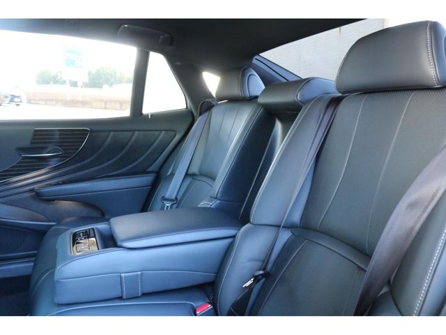 LEXUS LS500