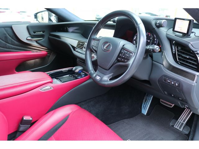 LEXUS LS500