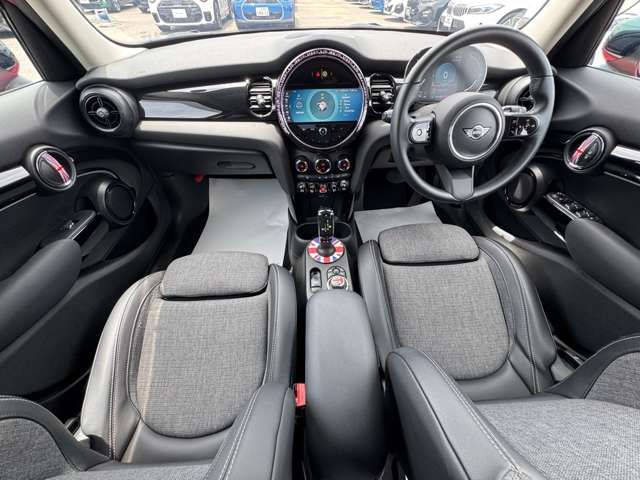 MINI COOPER D 5DOOR