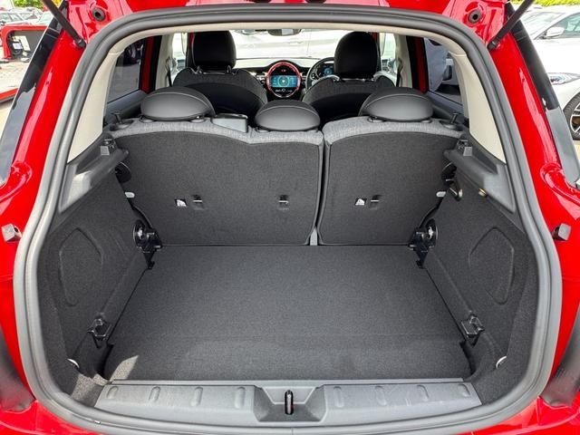 MINI COOPER D 5DOOR