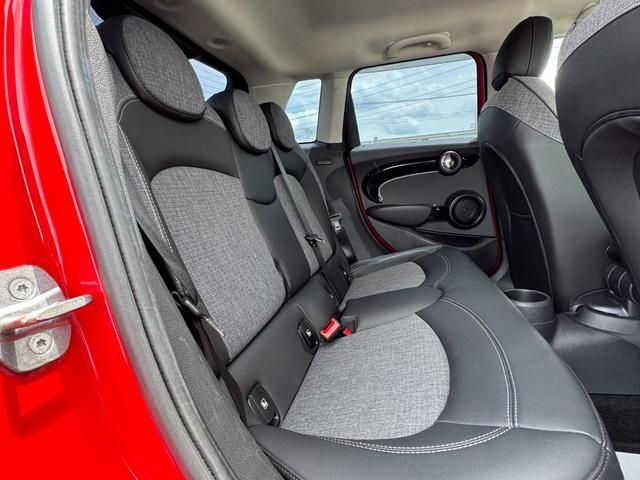 MINI COOPER D 5DOOR