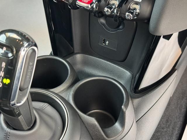 MINI COOPER D 5DOOR