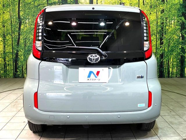 SIENTA HYBRID