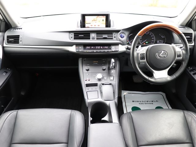 LEXUS CT200h