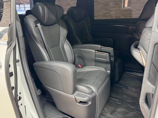 ALPHARD hybrid