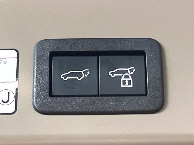COROLLA CROSS HYBRID