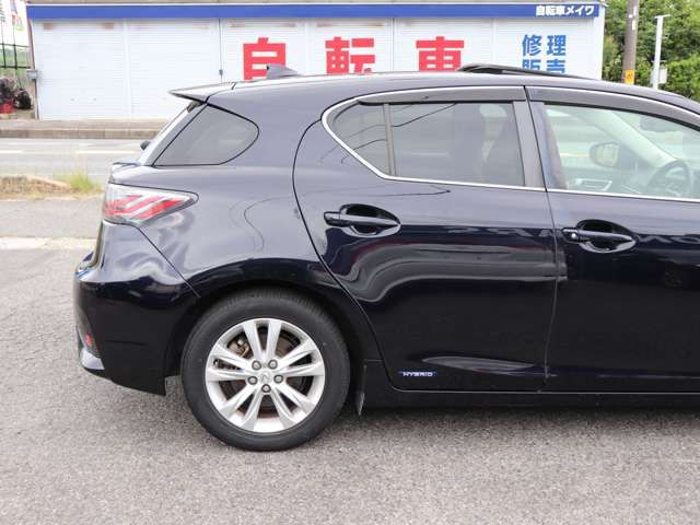 LEXUS CT200h