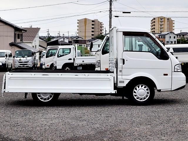 BONGO truck 2WD