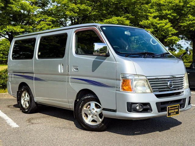 CARAVAN van 4WD