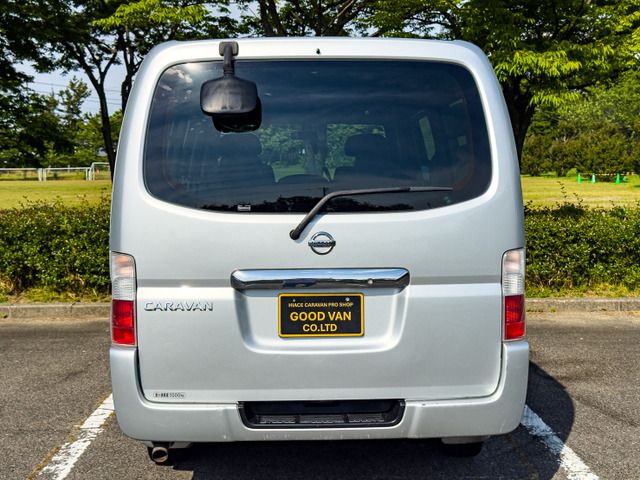 CARAVAN van 4WD