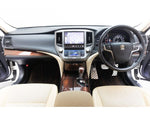 CROWN sedan