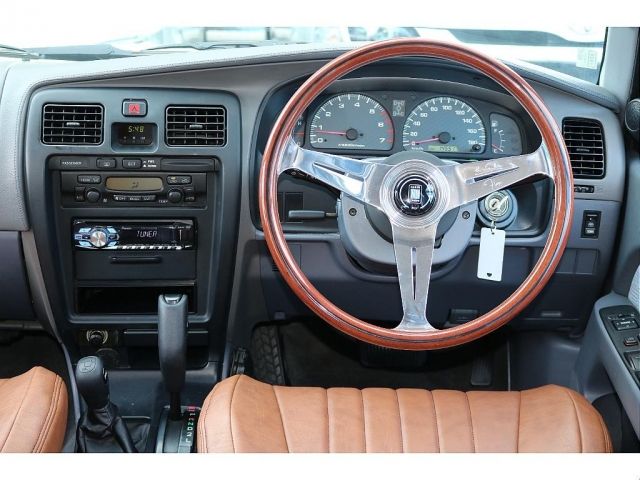 HILUXSURF wagon 4WD