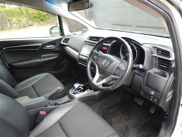 FIT HYBRID