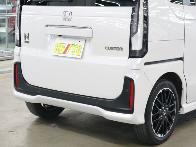 N BOX CUSTOM