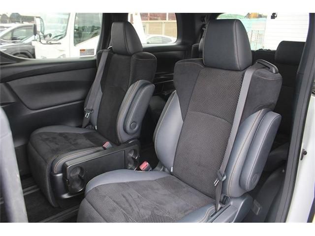 ALPHARD hybrid 4WD