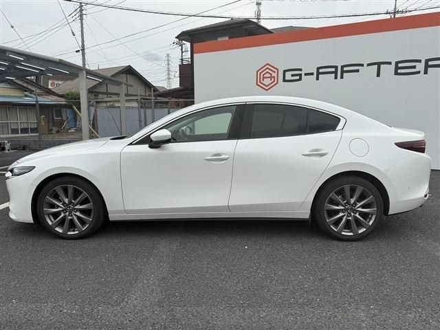 MAZDA3 SEDAN