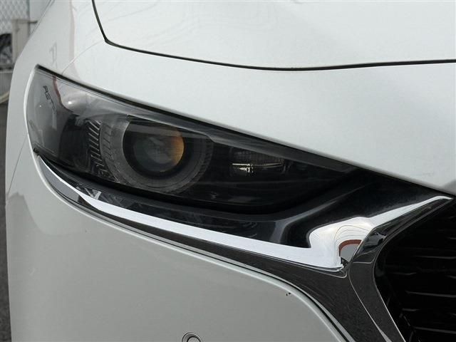 MAZDA3 SEDAN