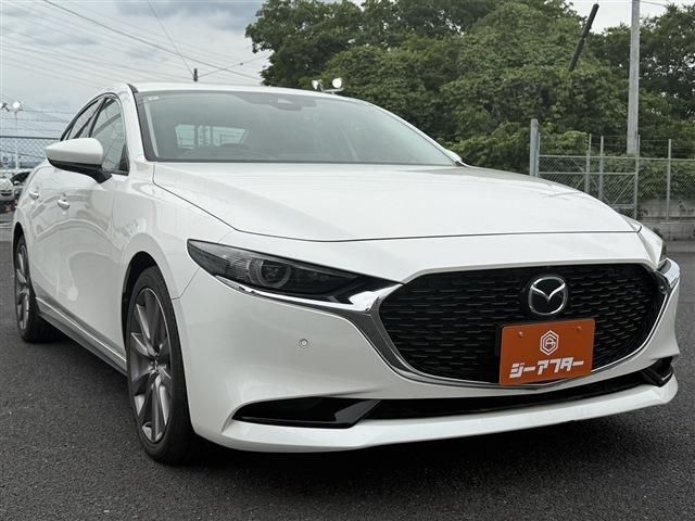 MAZDA3 SEDAN
