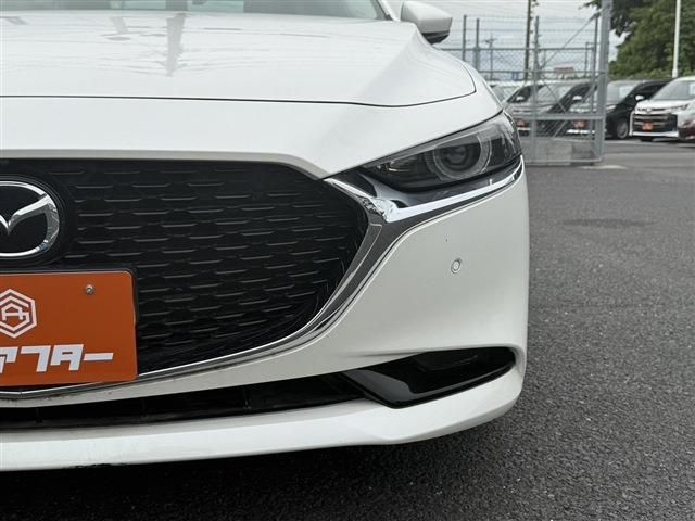 MAZDA3 SEDAN