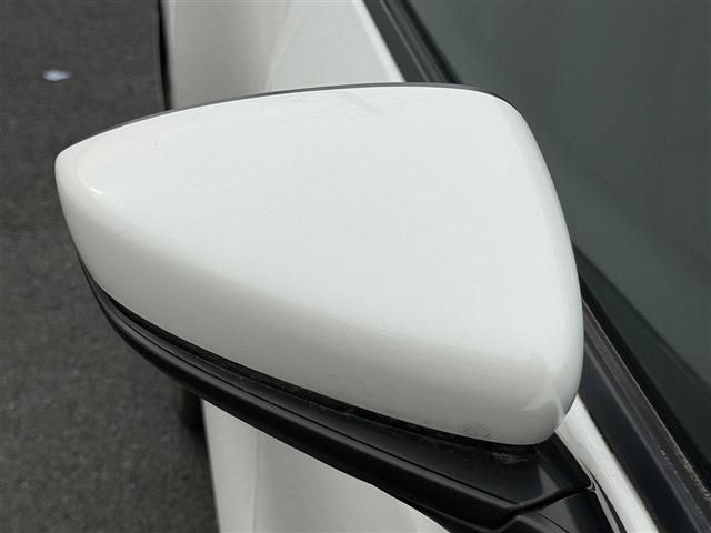 MAZDA3 SEDAN