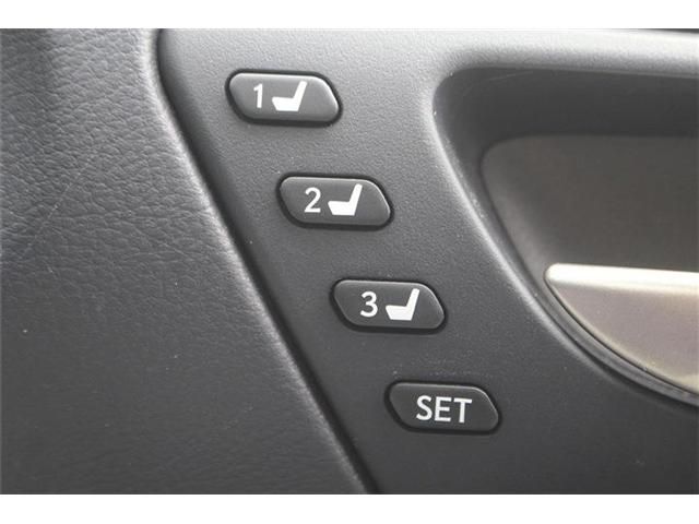 LEXUS IS300h