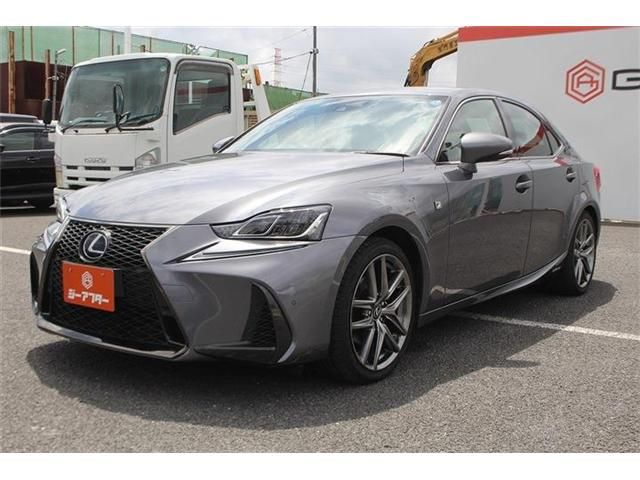 LEXUS IS300h
