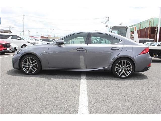 LEXUS IS300h